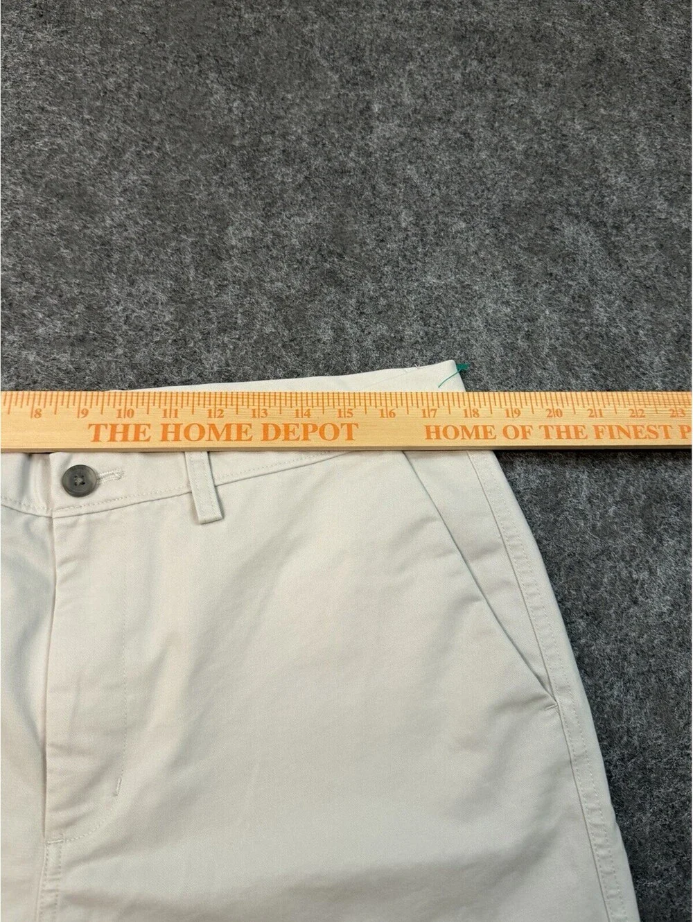 Haggar Mens 36 Beige Flat Front Performance Golf Chino Shorts Stretch